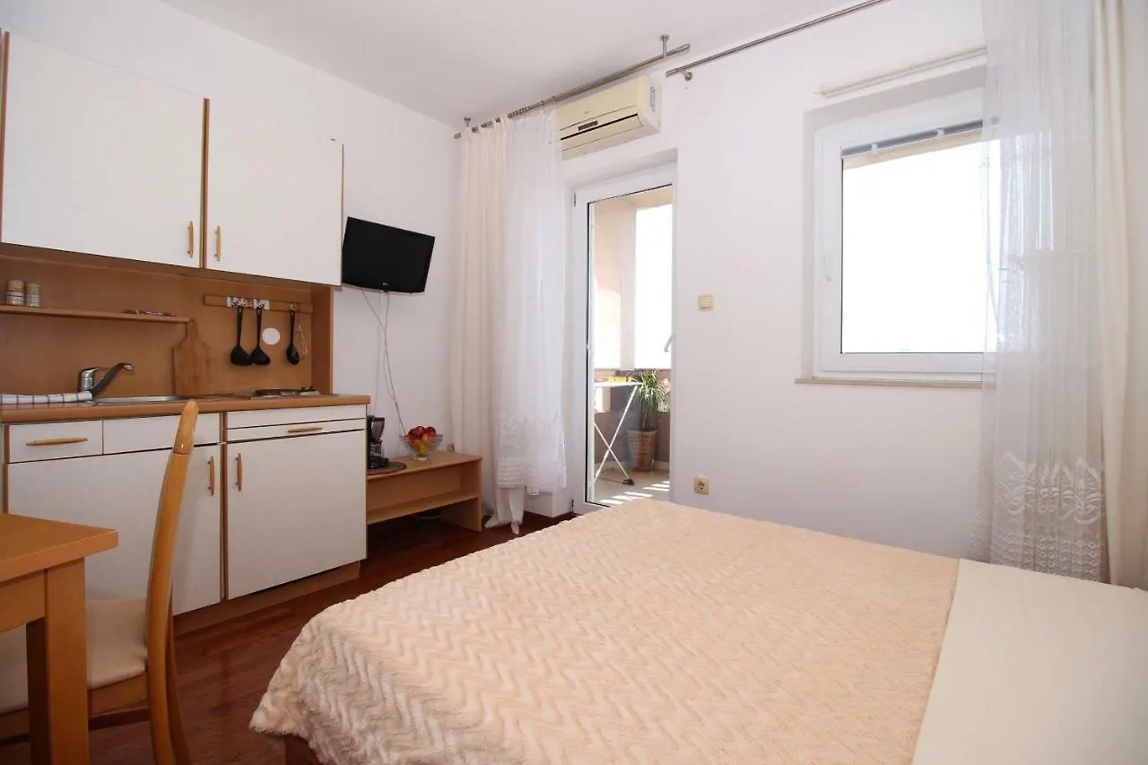 Apartments Ivona 4 Novi Vinodolski Croatia