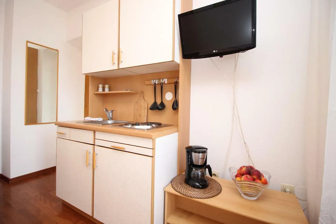 Apartments Ivona 4 Novi Vinodolski